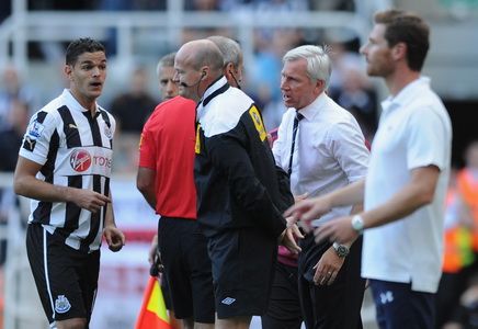 Anglia Alan Pardew Newcastle Premier League suspendare