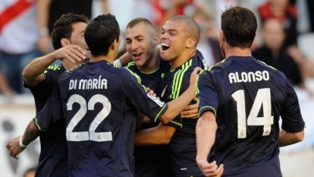 
	I-a promis lui Mourinho! Costa 40 de milioane si vrea sa fie golgeter la Real! Multi atacanti nici nu pot numara cate goluri are el! :) Vezi recordul sau:

