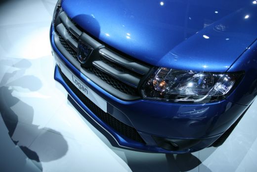 FOTO Dacia a lansat OFICIAL noile Sandero, Logan si Stepway la Salonul Auto de la Paris! Vezi aici lista de PRETURI:_8