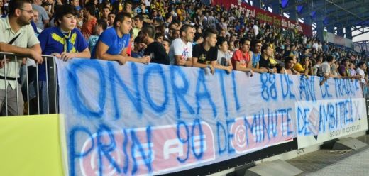 Steaua, victorie in INFERNUL de la Ploiesti: Petrolul 1-2 Steaua! Galeria Petrolului a afisat prima coregrafie 3D din Romania!_3