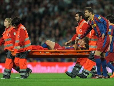 Veste cutremuratoare: Puyol a suferit o accidentare HORROR in meciul cu Benfica si poate rata TOT sezonul! Cum s-a accidentat: FOTO SOCANT!!!_2