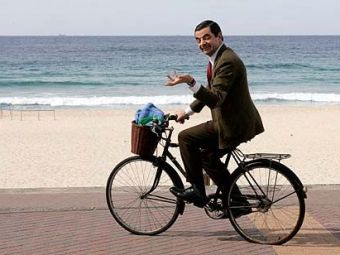 VIDEO INCREDIBIL! Mr. Bean exista in realitate! N-o sa ghicesti niciodata ce facea un portughez pe bicicleta in vazul tuturor!