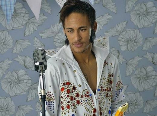 Contractul publicitar care si-a batut joc de Neymar: A pozat imbracat in VACA si l-a imitat pe Elvis! 4 IMAGINI PENIBILE:_2