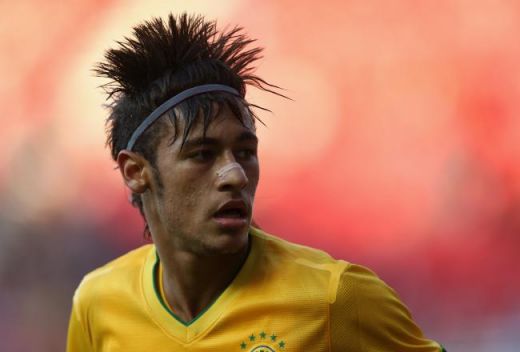 Contractul publicitar care si-a batut joc de Neymar: A pozat imbracat in VACA si l-a imitat pe Elvis! 4 IMAGINI PENIBILE:_1