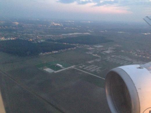 FOTO Mutu a ajuns in Romania si e gata de SHOW! Le-a transmis un mesaj fanilor DIRECT din avion!_1
