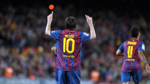 
	SUTE de milioane de fani lucreaza pentru Messi! Cum ii poti decide viitorul jucatorului de care esti INDRAGOSTIT
