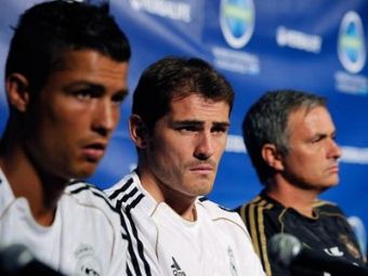 
	TRADARE! Spaniolii anunta: &quot;Casillas nu voteaza cu Ronaldo pentru Balonul de Aur, nici cu Mourinho pentru cel mai bun antrenor!&quot; Decizia care ii va scoate din minti pe cei doi: 