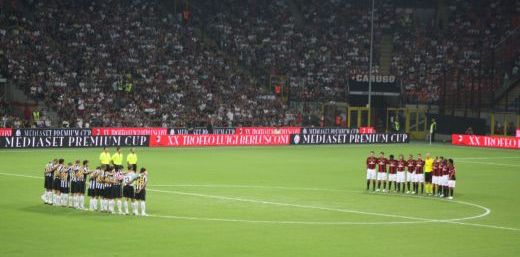 LIVEBLOG 3 in 1 | Milan 1-0 Juventus! Robinho inscrie din penalty! VIDEO Coregrafie MINUNATA a fanilor lui Milan: FOTO_7