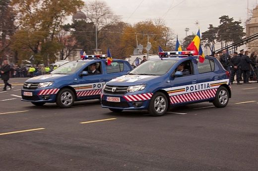 FOTO Politia romana a primit masini noi in dotare! Cu ce au DEFILAT politistii de 1 decembrie:_4