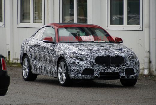 FOTO SPION! BMW schimba liniile! Primele imagini cu Seria 2 la teste! Se lanseaza din 2014!_1