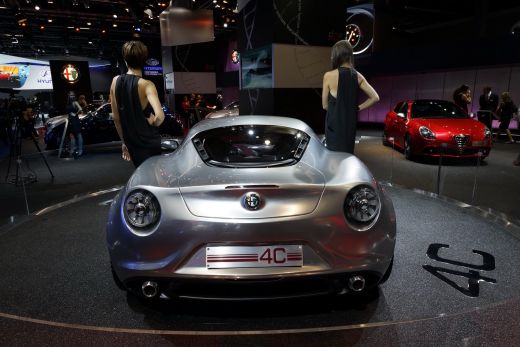 FOTO Alfa Romeo promite cea mai FRUMOASA masina din lume! Racheta pregatita pentru 2013! Se poate bate cu Ferrari si Lambo?_18