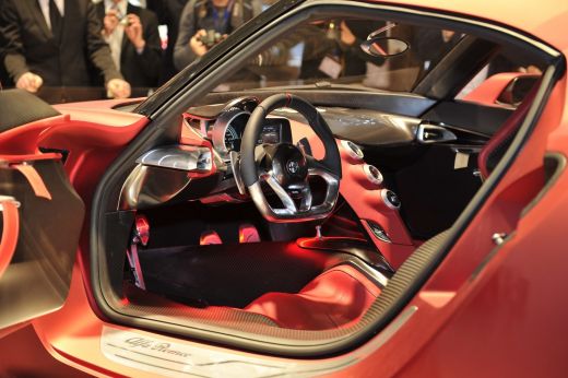 FOTO Alfa Romeo promite cea mai FRUMOASA masina din lume! Racheta pregatita pentru 2013! Se poate bate cu Ferrari si Lambo?_3