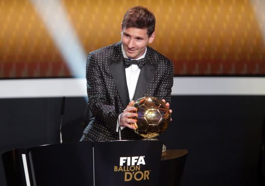 Messi, Messi, Messi, Messi! Super starul Barcelonei a batut un nou record! Messi a castigat Balonul de Aur 2012! Reactia emotionanta dupa primirea trofeului:_20