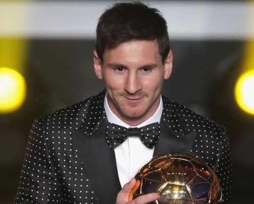 FOTO Mesajul ASCUNS din costumul lui Messi! Cine e omul care l-a inspirat sa se imbrace ca un BOSS la gala in care a scris istorie!_1