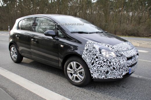 FOTO Noua Corsa a fost SPIONATA pe sosea! Opel isi schimba fata! Cum arata noua masina la teste:_9