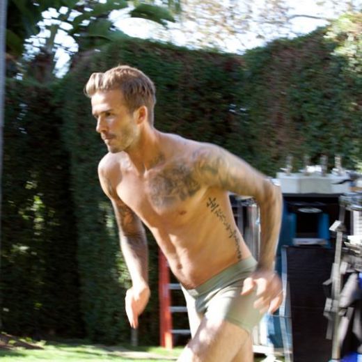 SUPER FOTO Beckham, filmat in timp ce alerga in CHILOTI pe strada! Americancele au innebunit cand l-au vazut! De ce a facut asta:_3