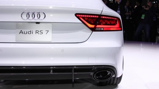 
	FOTO&nbsp;&quot;O sa vrei sa-ti vinzi organele pentru masina asta&quot; :) Audi cucereste America: RS7 arata bestial!
