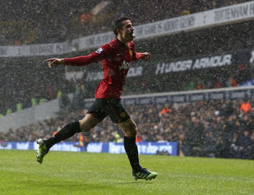 Robin van Persie Clint Dempsey Manchester United Tottenham