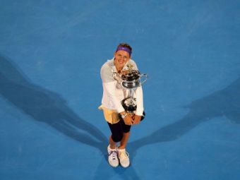 
	Azarenka e regina de la Australian Open! Victorie incredibila cu Na Li! E doar a 2-a jucatoare care reuseste asta in ultimii 8 ani:
