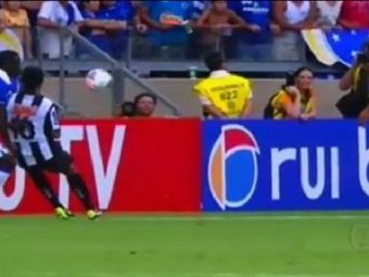 VIDEO Ronaldinho isi anunta REVENIREA! Faza care i-a lasat masca pe brazilieni! Cum s-a pregatit de nationala!