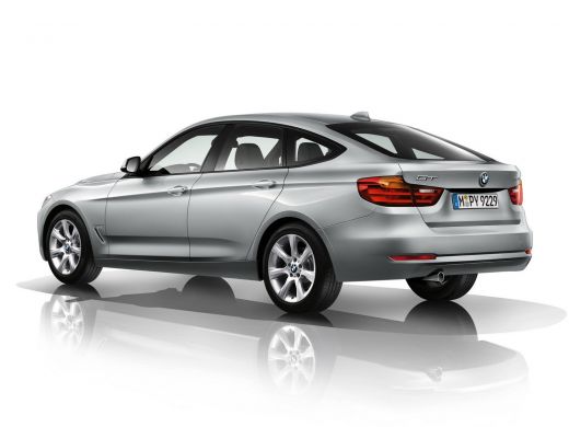 FOTO BMW lanseaza un nou GT! Primele imagini cu cea mai PUTERICA versiune de la Seria 3! Modificarile facute de nemti:_6