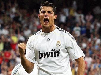 
	Gestul IMPRESIONANT dupa care Ronaldo a fost aplaudat de TOT stadionul! A sarit ca un EXTRATERESTRU pentru un SUPER GOL! Ce a facut dupa ce a marcat
