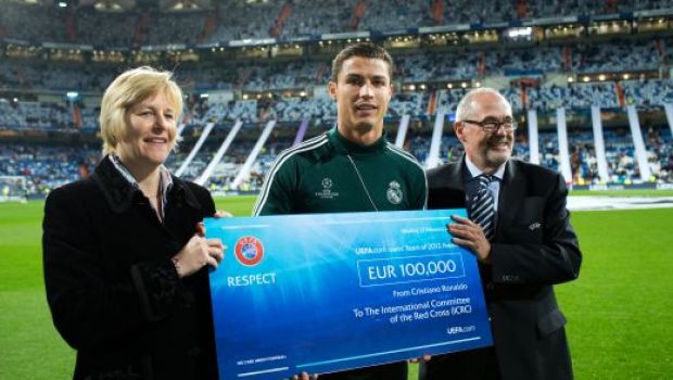 
	Gest de 100.000 de euro facut de Ronaldo! Organizatorii l-au rugat, el a acceptat pe loc! Milioane de oameni ii sunt recunoscatori!
