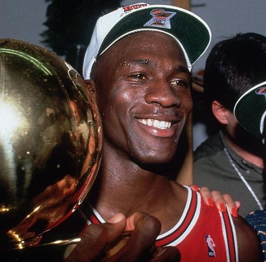 La 50 de ani, Jordan este chemat pe teren: "Ar putea sa joace in NBA, ar da sigur 10 puncte pe meci!" Momentele magice care au schimbat definitiv baschetul!_2