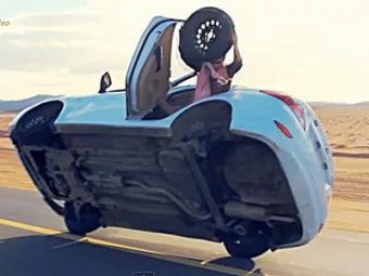 
	VIDEO FABULOS Cel mai tampit arab de pe PLANETA: isi schimba rotile la masina IN MERS! Ai avea curaj sa mergi cu el? :))
