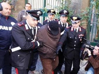 
	Extaz si agonie! Italia, in stare de soc: Inca un scandal de BLAT e pe cale sa explodeze! Politia a inceput arestarile:
