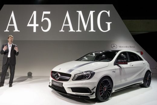 VIDEO Cel mai JUCAUS Mercedes din istorie! S-a lansat A 45 AMG la Geneva! Uita de Porsche, VW sau Ford GT!_2