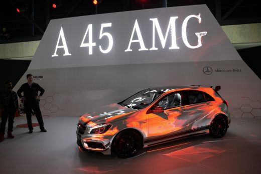 VIDEO Cel mai JUCAUS Mercedes din istorie! S-a lansat A 45 AMG la Geneva! Uita de Porsche, VW sau Ford GT!_14