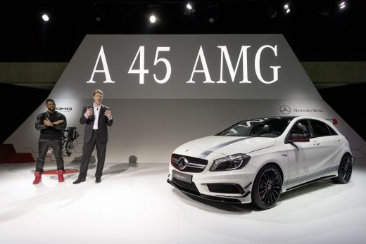 VIDEO Cel mai JUCAUS Mercedes din istorie! S-a lansat A 45 AMG la Geneva! Uita de Porsche, VW sau Ford GT!_19
