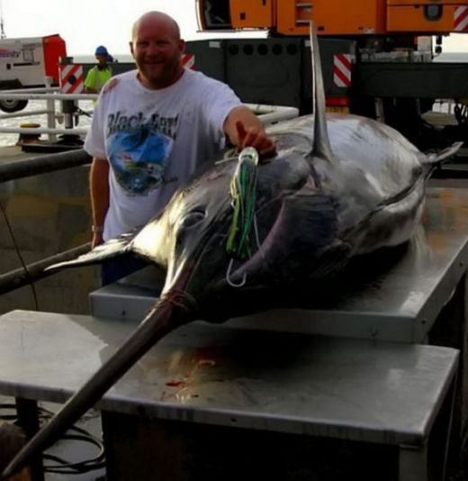 Un pescar astepta de 25 de ani captura asta: A prins un MONSTRU de 6 metri lungime si 600 de kg! FOTO INCREDIBIL_4