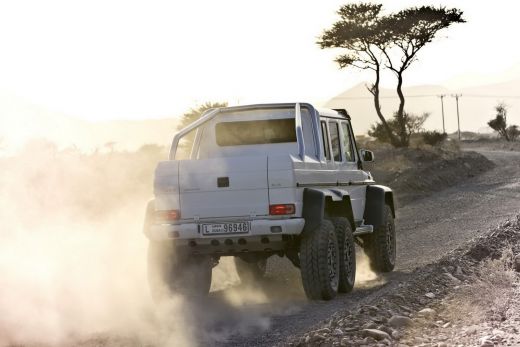 MONSTRUL 6x6 lansat de Mercedes: Seicii miliardari il vor adora! Nemtii le arata arabilor cum se imblanzeste desertul!_19