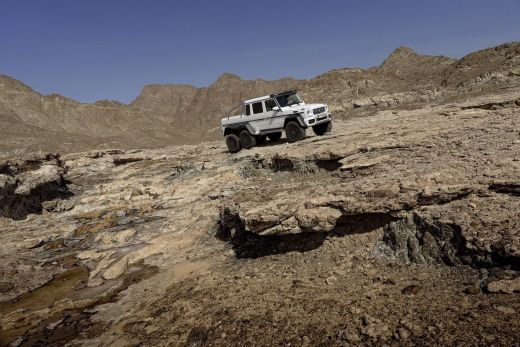 MONSTRUL 6x6 lansat de Mercedes: Seicii miliardari il vor adora! Nemtii le arata arabilor cum se imblanzeste desertul!_3