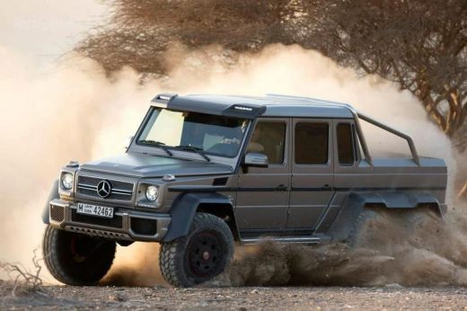 EXCLUSIV ProMotor: Primul Mercedes 6x6 a fost TUNAT de un roman! Luxul INCREDIBIL prin care se plimba seicii in desert! FOTO:_4