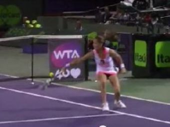 
	VIDEO Lovitura FENOMENALA in tenis! O jucatoare din Polonia face senzatie la Miami! Cum si-a umilit adversara
