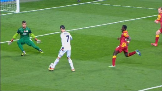 Real se gandeste la semifinale, Malaga a rezistat in fata Borussiei: Real 3-0 Galatasaray, Malaga 0-0 Dortmund! Ronaldo, gol dupa un lob superb! VIDEO_3