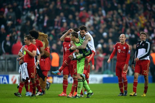 Moment ISTORIC! Toata lumea aplauda in picioare o performanta ULUITOARE! Schweinsteiger a facut-o campioana pe Bayern cu un gol FABULOS! VIDEO:_1