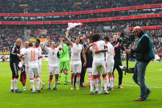 Moment ISTORIC! Toata lumea aplauda in picioare o performanta ULUITOARE! Schweinsteiger a facut-o campioana pe Bayern cu un gol FABULOS! VIDEO:_32