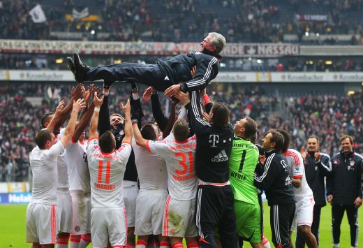 Moment ISTORIC! Toata lumea aplauda in picioare o performanta ULUITOARE! Schweinsteiger a facut-o campioana pe Bayern cu un gol FABULOS! VIDEO:_11