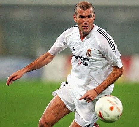 Anunt SOC la o echipa anonima: "Zidane este noul patron al echipei!" :) Unde a ajuns legenda lui Real Madrid:_2