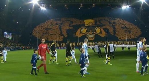 Momente unice pentru MILIOANE de fani! Ce s-a intamplat la Istanbul si Dortmund e GENIAL! Mesajul unic al fanilor: FOTO_2