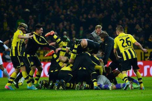 Cel mai tare meci din 2013, DISTRUS de arbitraj! Doua ofsaiduri evidente au stricat un meci EPIC! Golul decisiv al lui Dortmund trebuia anulat de 2 ori!_2