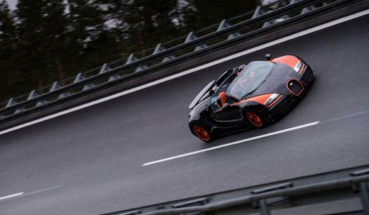 Bugatti Veyron e din nou cea mai RAPIDA masina din lume! Un nou record stabilit de nemti! In cat fuge Grand Sport Vitesse:_2