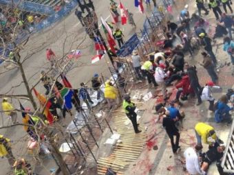 
	ATAC TERORIST la Maratonul din Boston! UPDATE: ALERTA la New York! Mii de politisti au fost scosi pe strazi! Panica MAXIMA in intreaga America:
