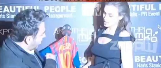 Irina Shayk, un tricou cu Messi si o FOARFECA! Ce a facut iubita lui Cristiano Ronaldo cand a fost rugata sa taie tricoul rivalului lui CR7: