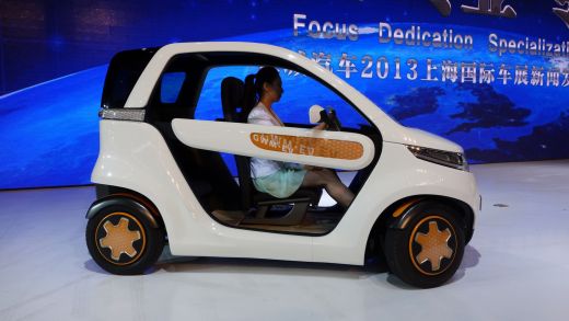 Chinezii copiaza in continuare fara RUSINE masinile europene! BMW, Mercedes si Toyota, cele mai "furate" de la Shanghai. FOTO:_3