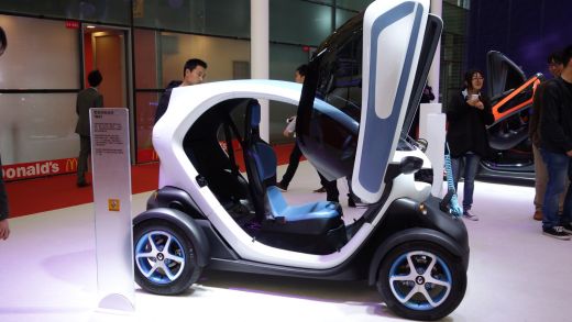 Chinezii copiaza in continuare fara RUSINE masinile europene! BMW, Mercedes si Toyota, cele mai "furate" de la Shanghai. FOTO:_11